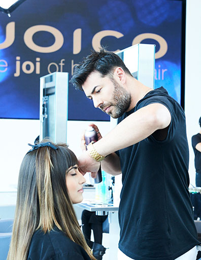richard-mannah-expert4 Richard Mannah styling models hair