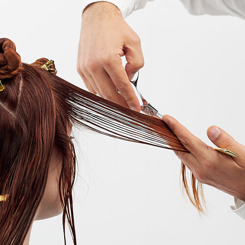 Model with short blonde bob