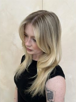 honey drip blonde model before